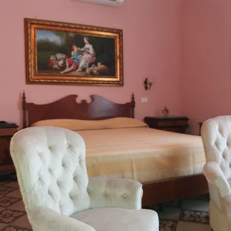 Alojamento de Acomodação e Pequeno-almoço Antico Palazzo Spinola