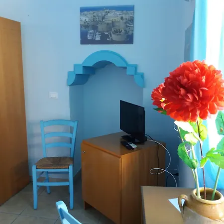 Antico Palazzo Spinola 4* غالّيبولي