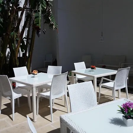 Alojamento de Acomodação e Pequeno-almoço Antico Palazzo Spinola Gallipoli