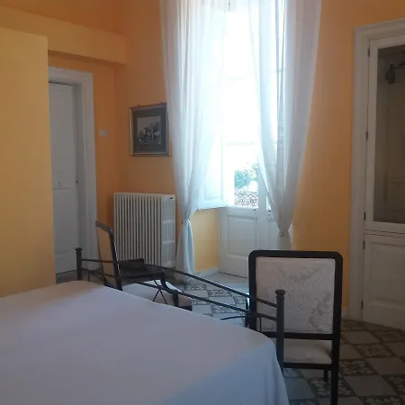 Antico Palazzo Spinola Bed & Breakfast Gallipoli